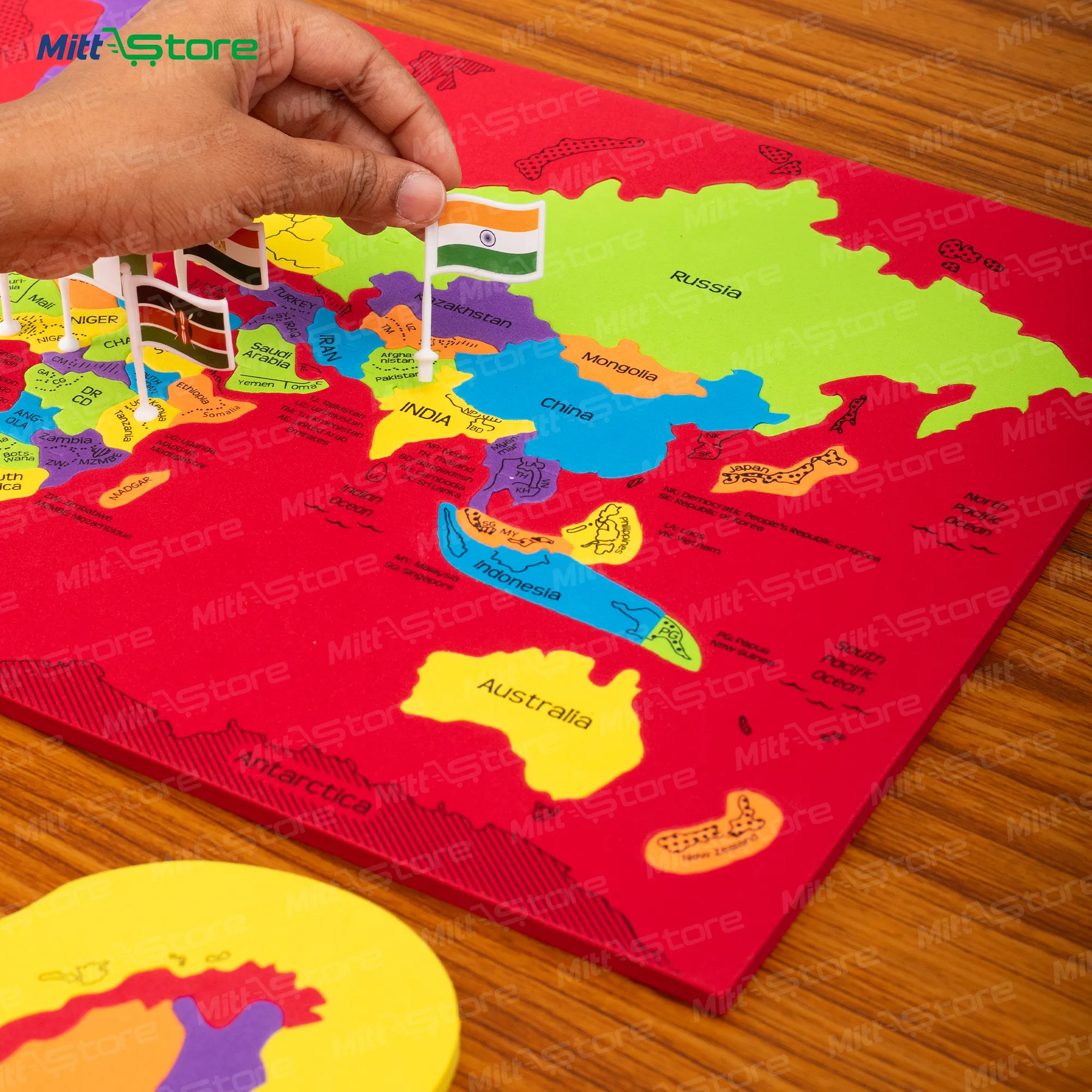 Mapology - World With Flags and Capitals